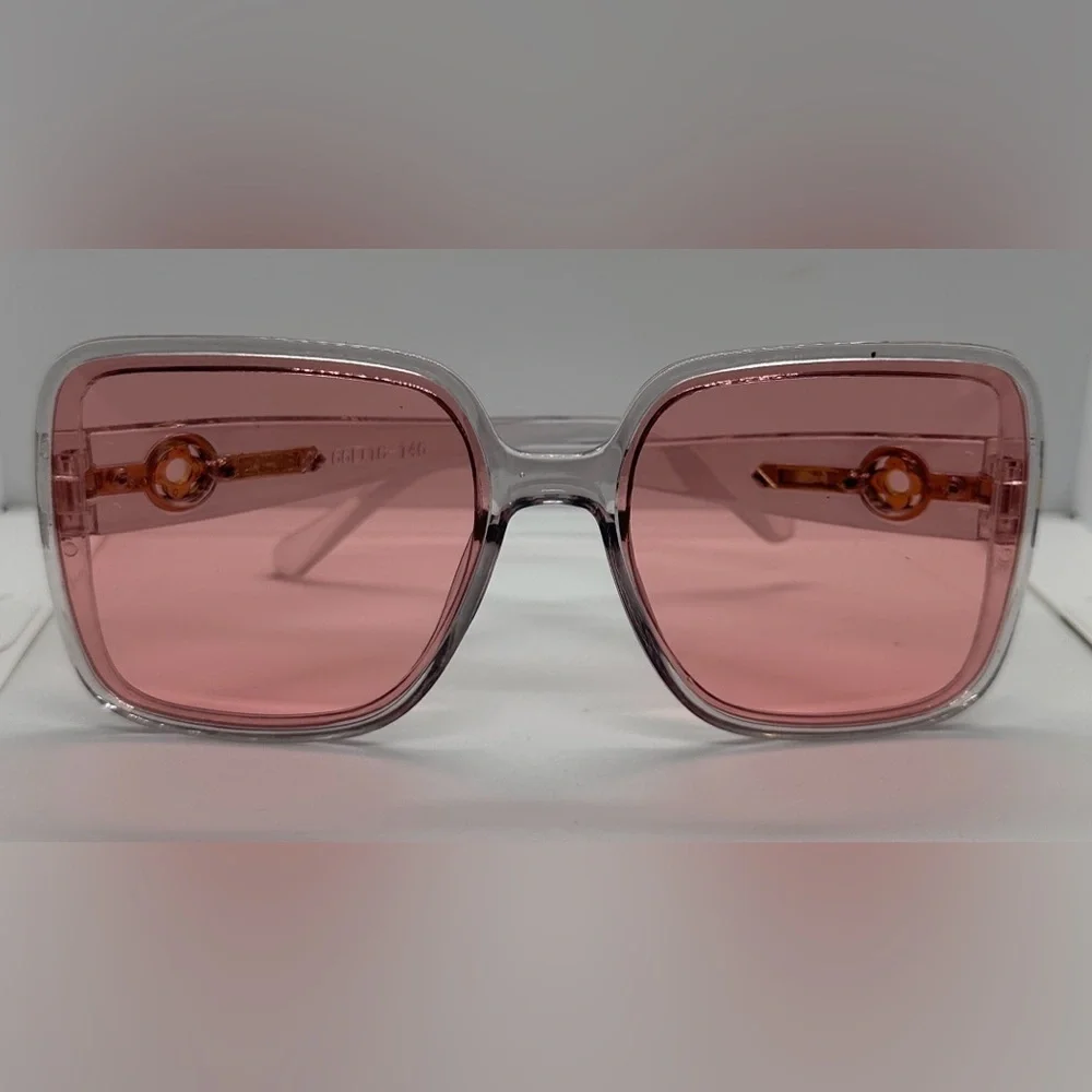 Oversized Square Sunglasses Gray Frame Pink Lens Gold DetailTrendy Fashion UV400